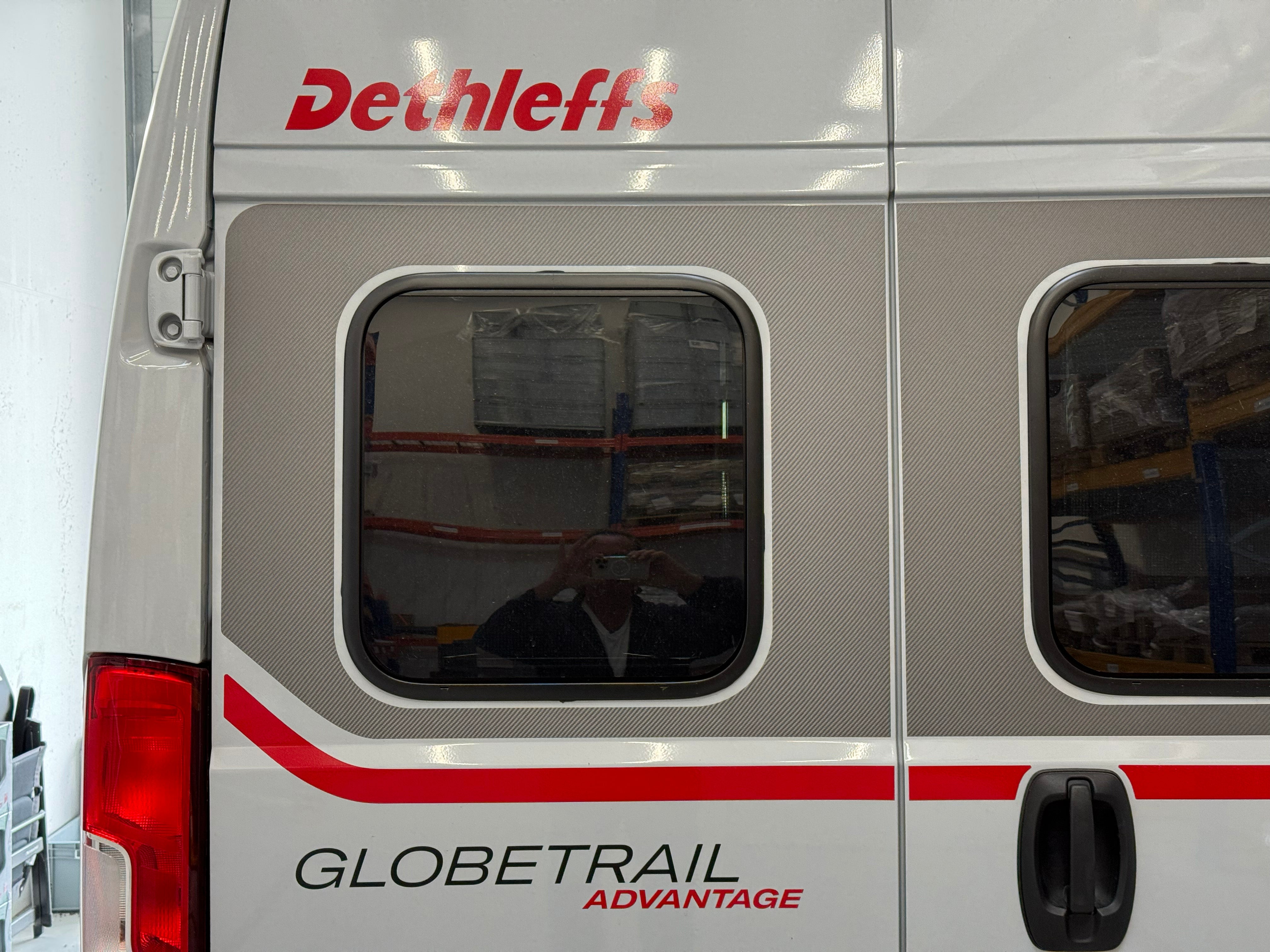 Heckauszug 2 Etagen Dethleffs Globetrail Advantage